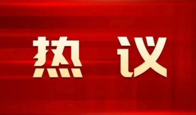 6月30日，G50沪渝高速上海青浦区出口附近，一辆特斯拉撞护栏起火。危急时刻，疑