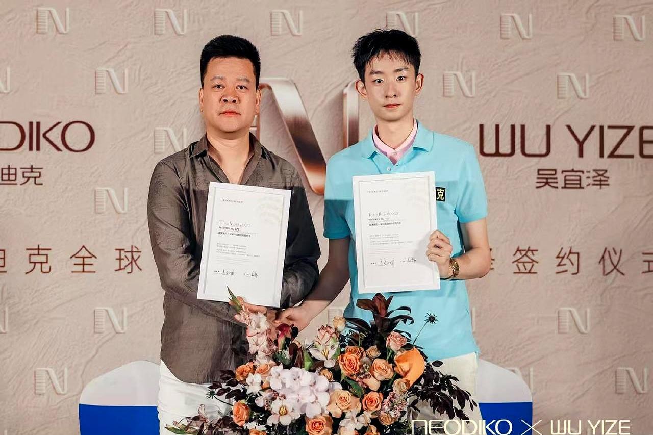当世界冠军提着30万现金走进西安南洋迪克门店时，门口的风铃都像敲了一下。
201