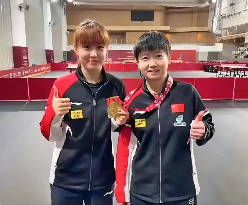 不愧是莎莎的闺蜜，
就连采访说的话都一样。

WTT卢布尔雅那球星挑战赛，
莎莎