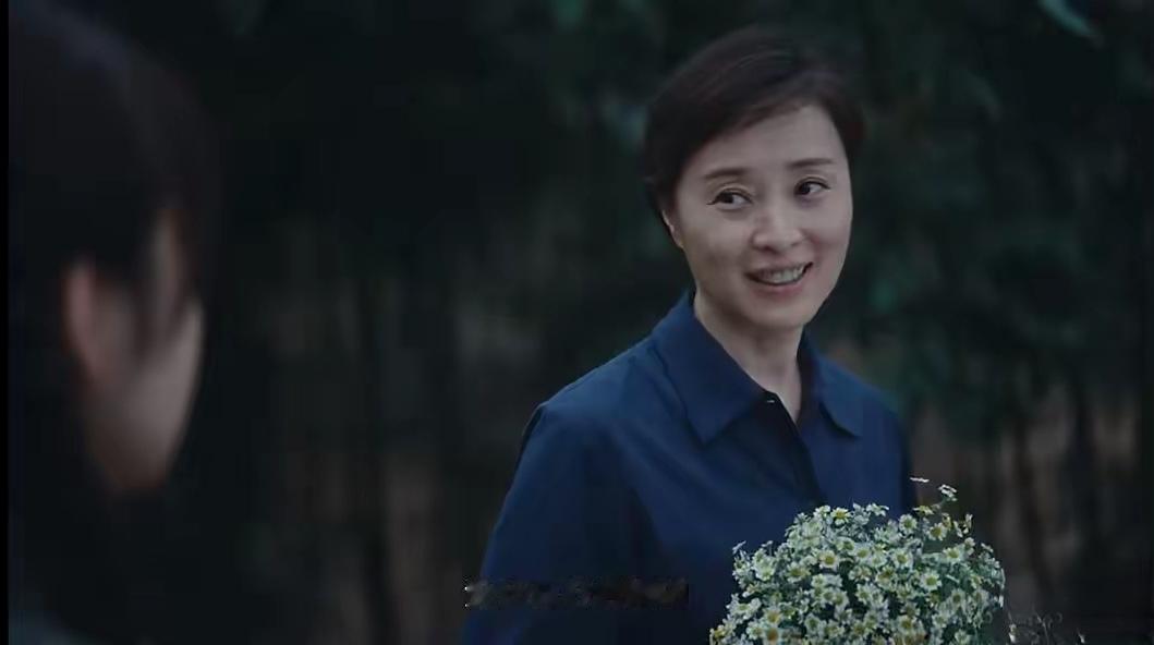 作为西政毕业生，不明白为何这么多“校友”拿《重器》说事，我个人对这部剧完全是“生
