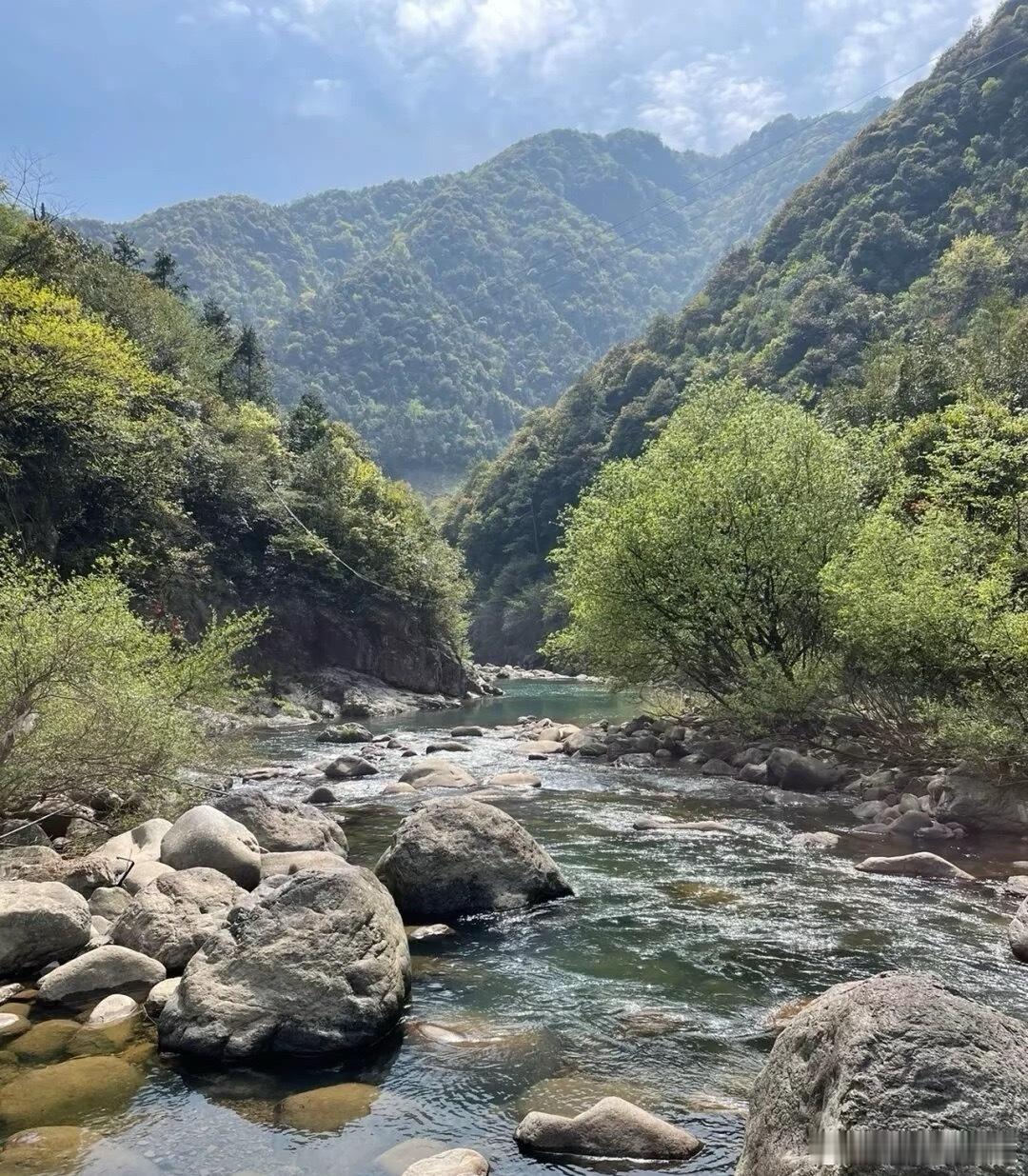 5月4日（星期天）  5月股市前瞻​​​​​​​​​一    5月股市波动没有4