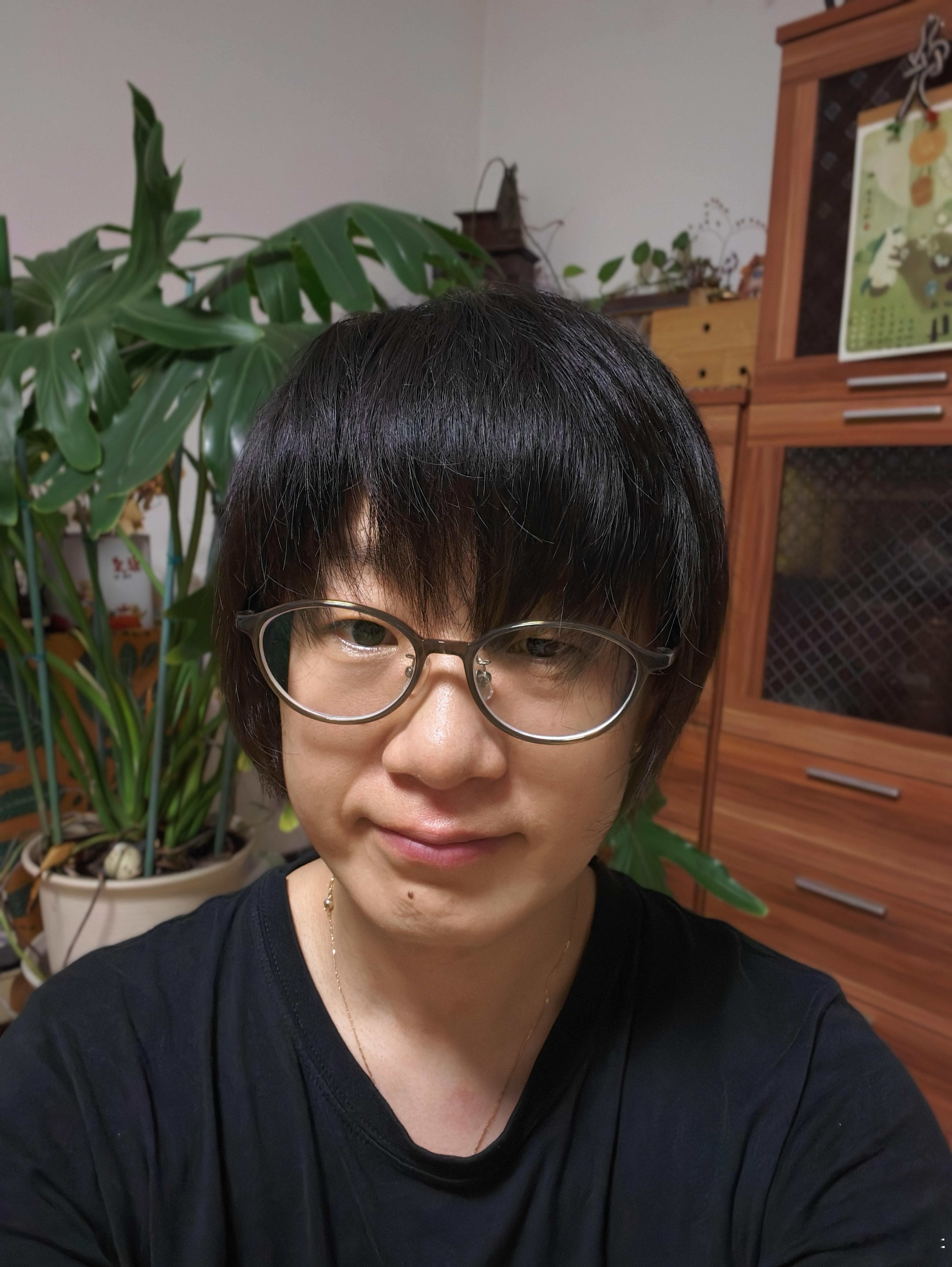 一个半月 就长成非主流了 这惊人的生长能力 分给脑子一点不好吗 