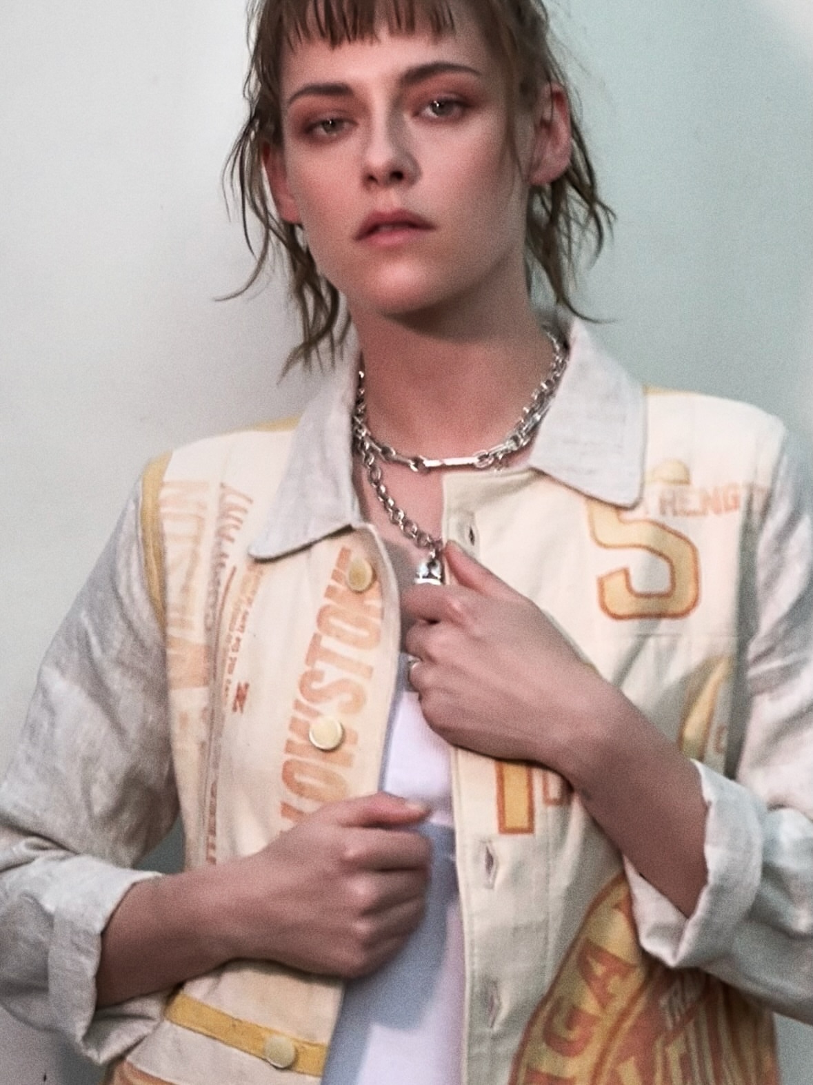 克里斯汀·斯图尔特为她的导演首作《水之年代》（2025）发布会拍摄的一组照片[送