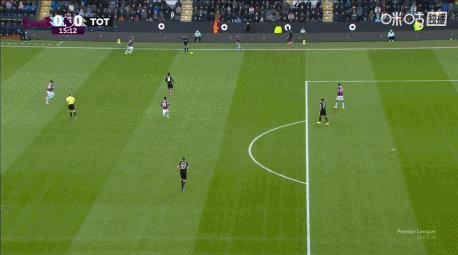 比赛第36分钟，奥多贝尔连过两人后在禁区弧顶外围一脚精彩远射，可惜被杜布拉夫卡扑