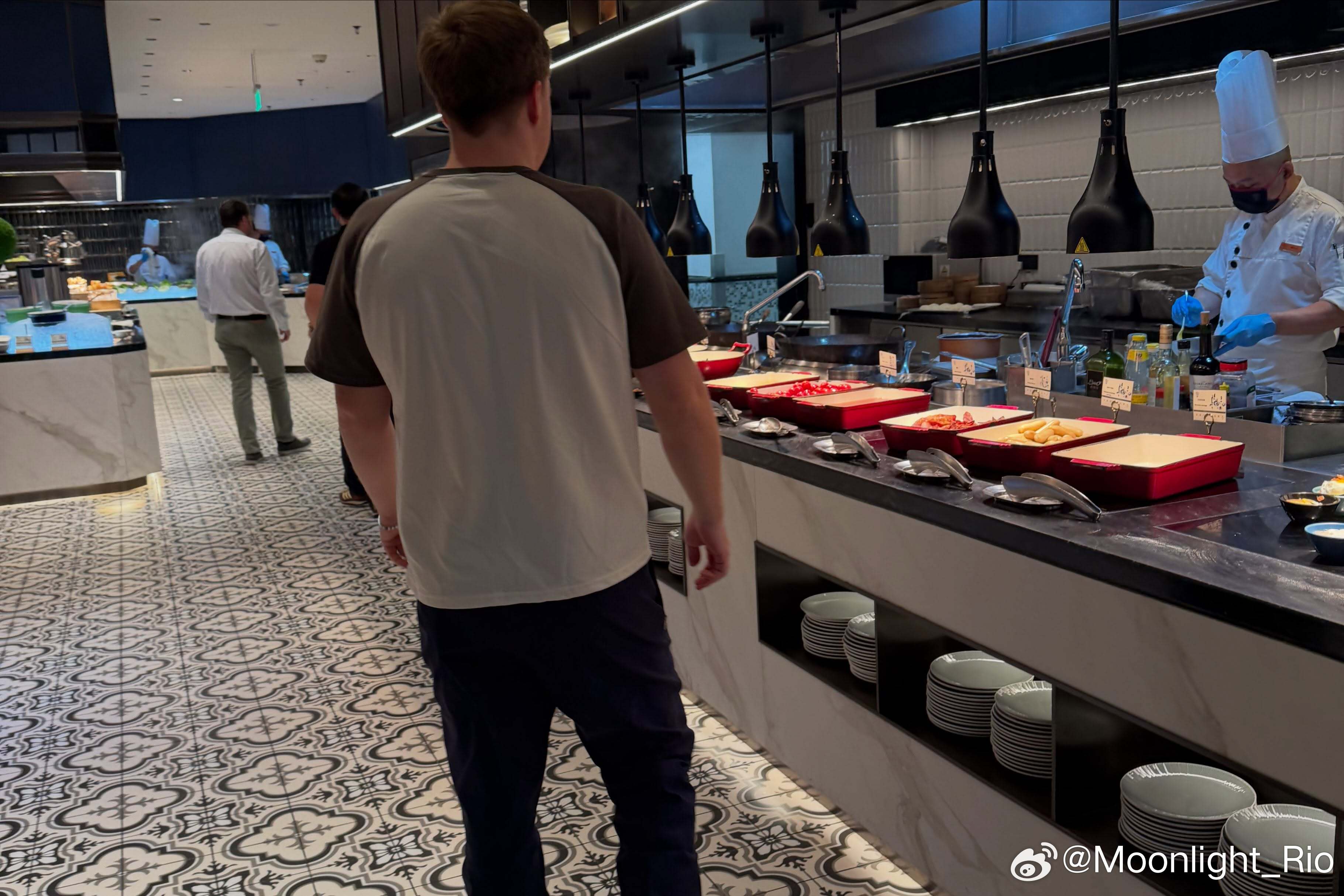 莫雷加德：在中国短暂停留，担任宜家门店店长🕺 