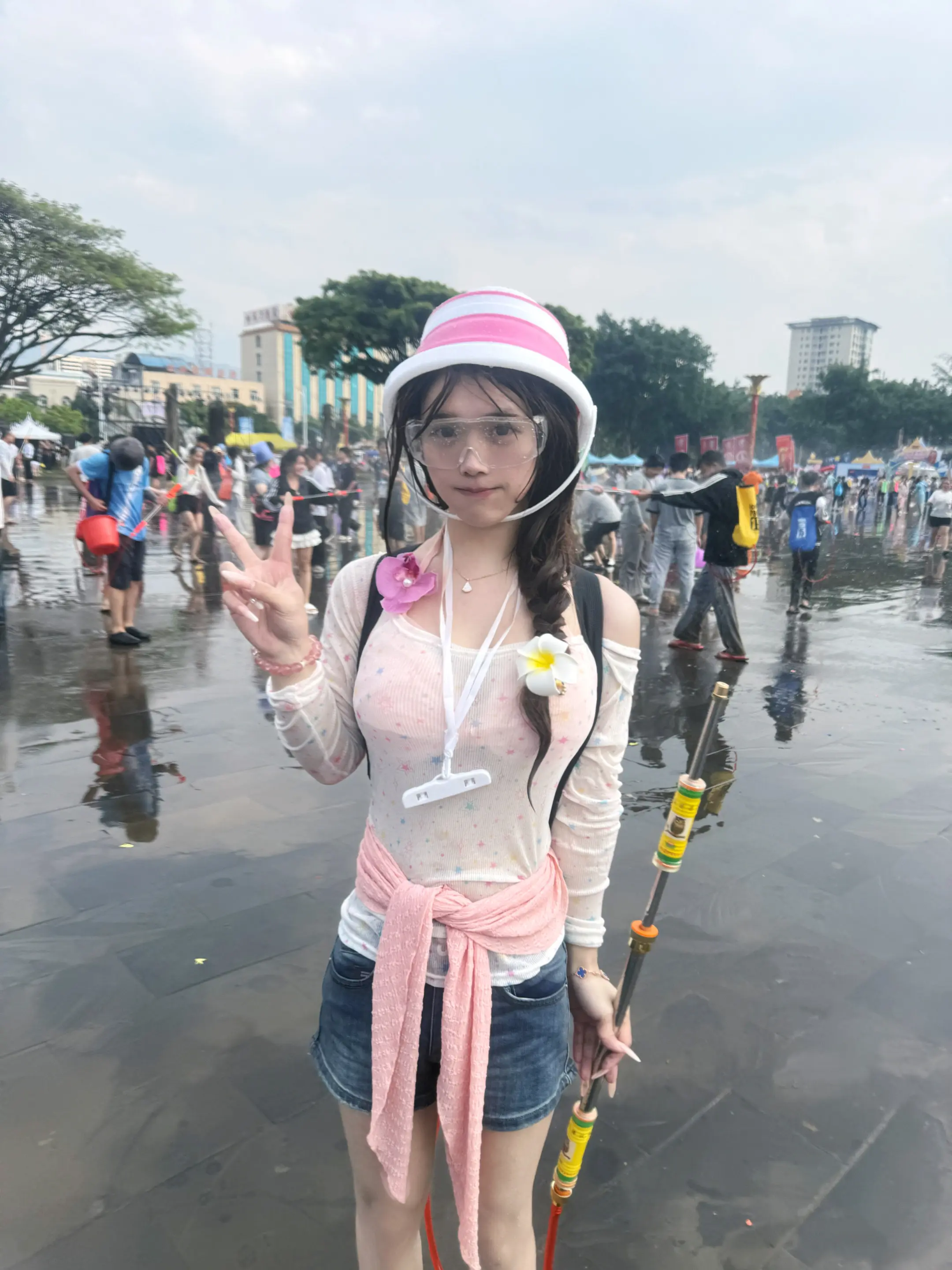 明年还想过泼水节！