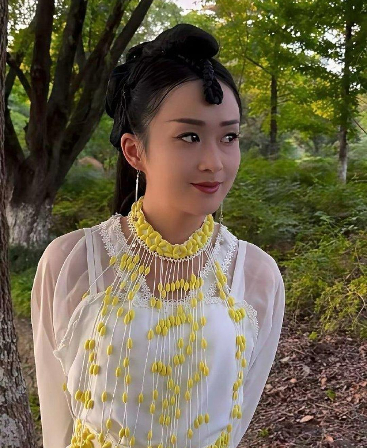 还好赵丽颖出道的早 ​​​