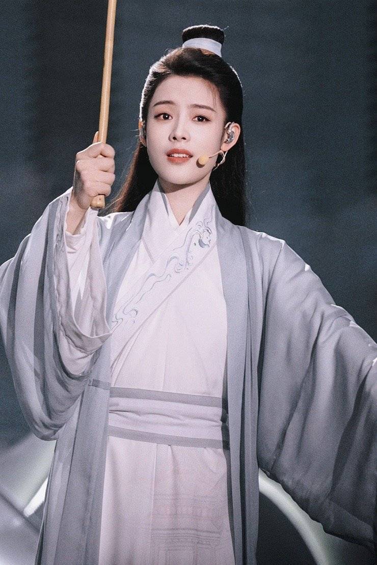 央视端午晚会录制阵容好期待我家小许仙！！好期待陈丽君！！ ​​​