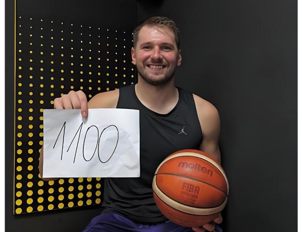 明天湖人打篮网，最新胜率公布，东契奇你上场拿个100分，妥妥碾压！
湖人明天要在