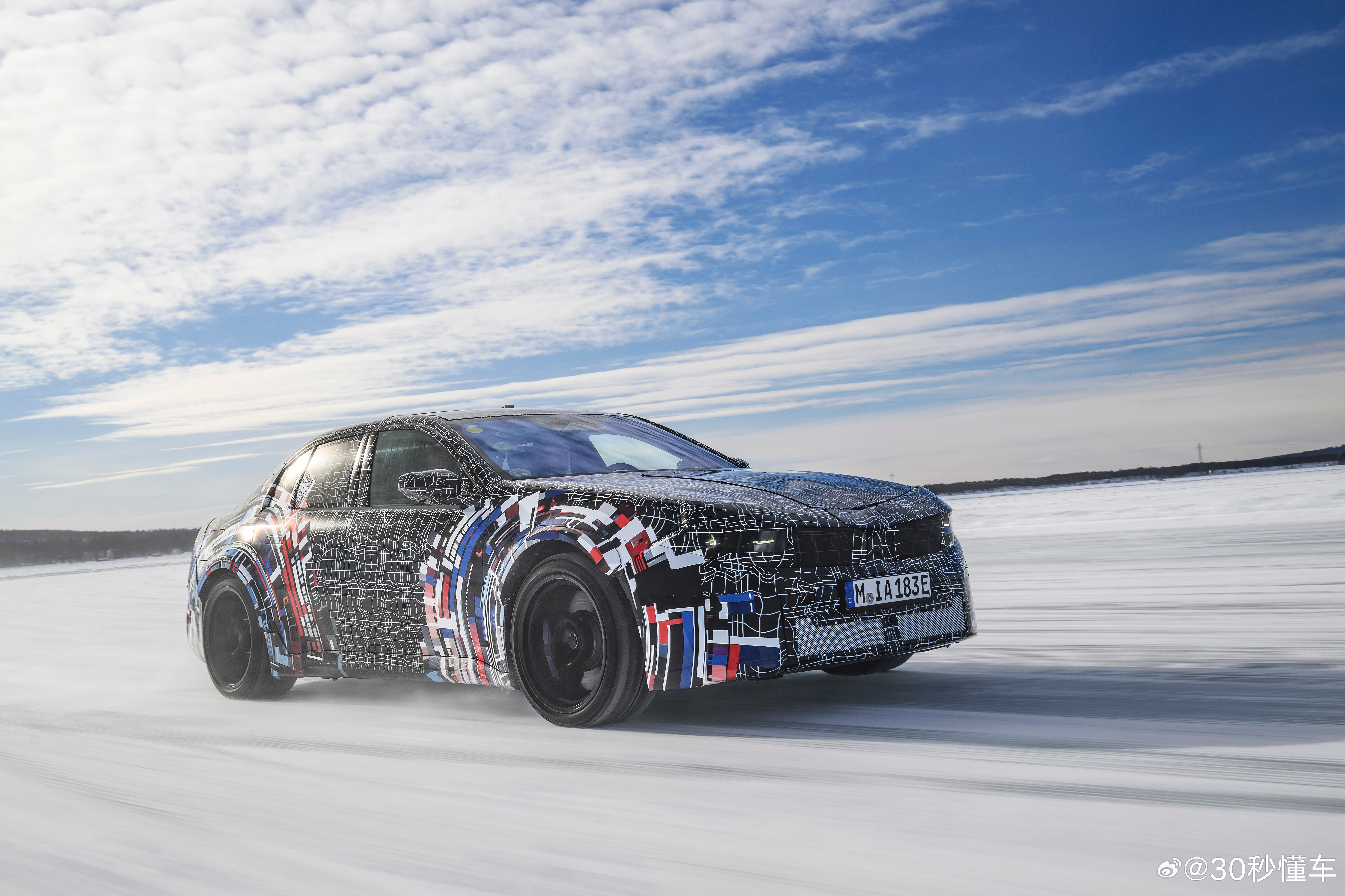 新世代BMW M最新消息：四电机独立驱动系统，可切换后驱模式兼顾性能与能效；专属