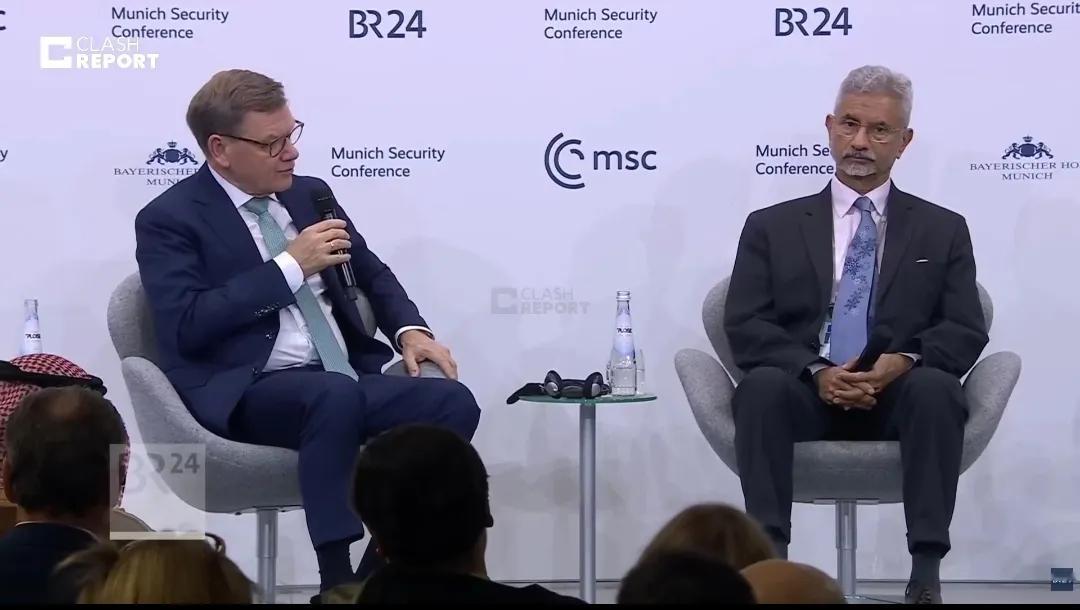 德国外长瓦德富尔今天与印度外长苏杰生举行会晤时表示：“印度与中国是非常不同的合作