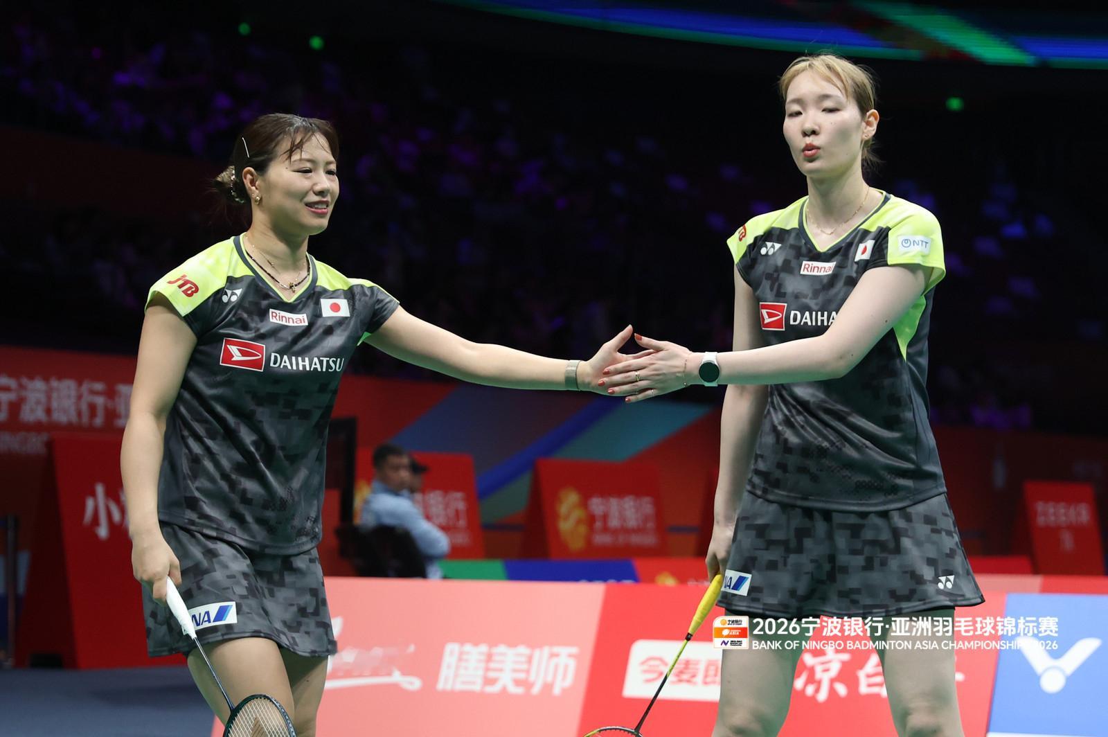 福岛由纪/松本麻佑🇯🇵 21-10、21-13 🇮🇳普里娅/米什拉202