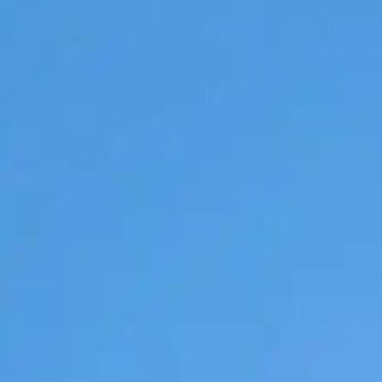 正能量命运不会偏爱谁，就看你能够追逐多久，坚持多久。不要急着说你别无选择，没有什