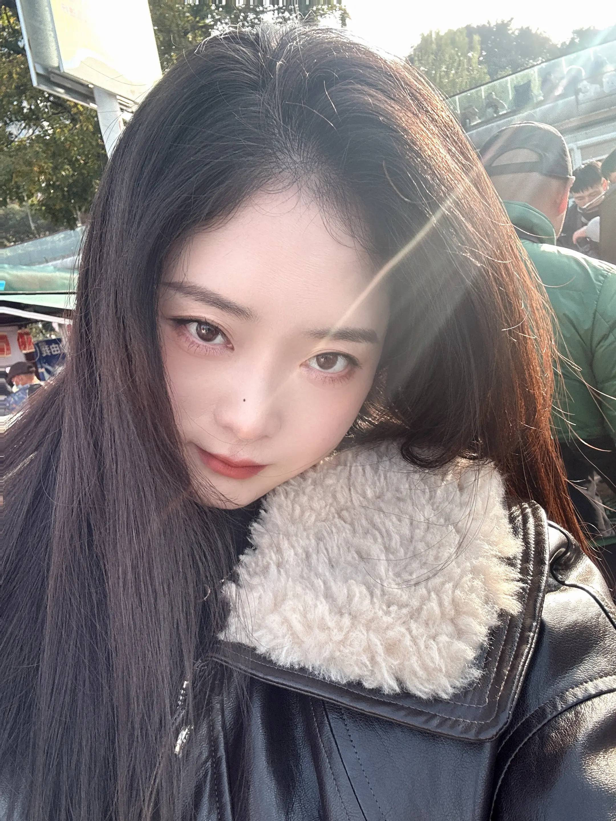 祝你新的一年 牛逼过最好 干啥啥顺 天天也就呲牙嘎嘎笑 咋吃不胖 还没...