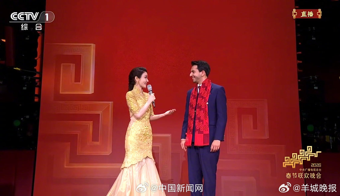 【#伊拉克记者方浩明登上春晚#】#方浩明上春晚大赞九三阅兵##春晚##谁给迪丽热