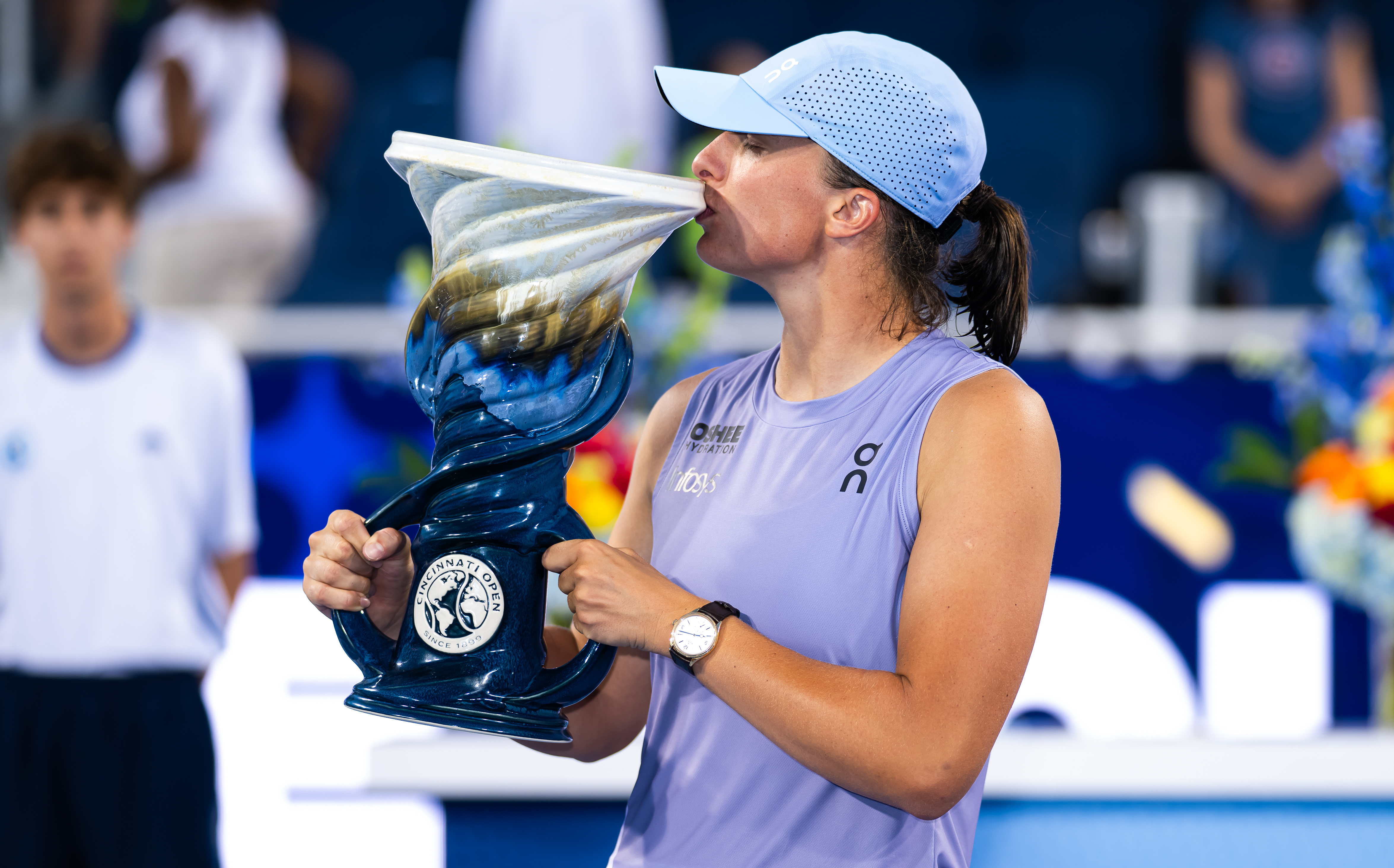 2025赛季巡回赛数据盘点：不失一盘夺冠&救赛点夺冠👣⭕不失一盘夺冠纳瓦罗：W