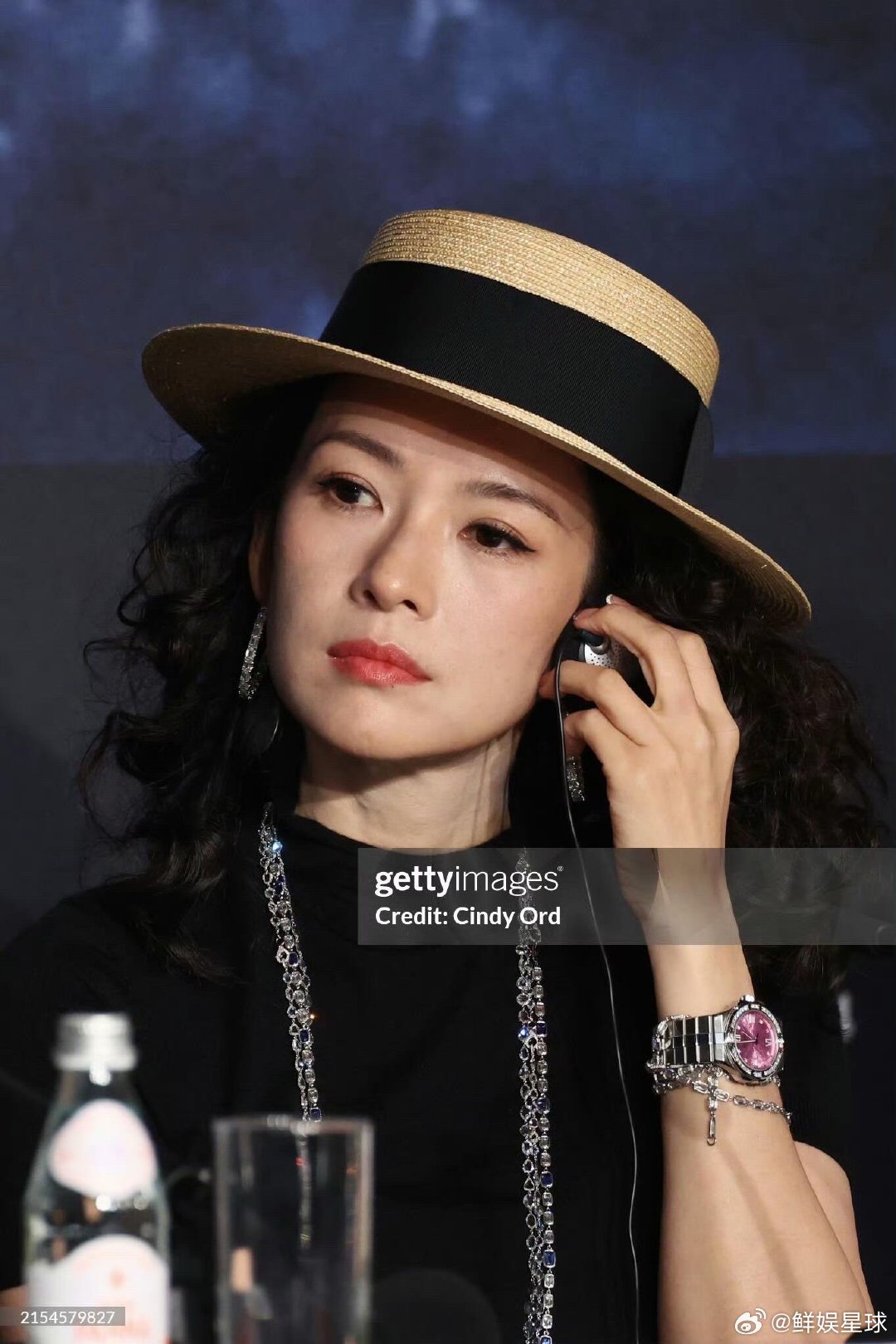 酱园弄时期的章子怡酱园弄时期的章子怡穿着胶带就上红毯了章子怡面相变了章子怡脸咋了