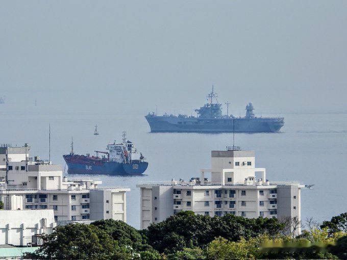 🇺🇸美国海军“蓝岭”号（LCC-19）于2025年9月12日启航，主要参加“