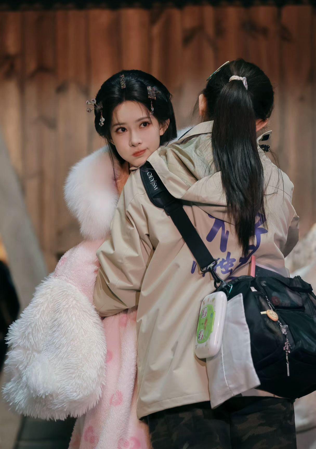 我女宝就是好看就是可爱，没有这长相就别来贴脸。我有素质不骂人，但有些黑...