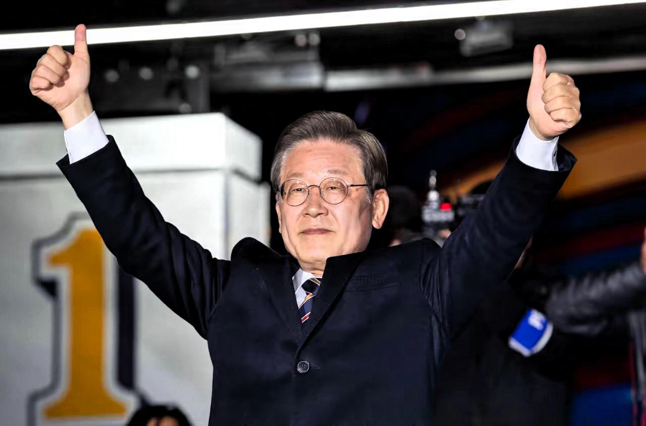 就在刚刚，
​韩国总统李在明正式宣布，
​7月13日，李在明在青瓦台主持2026