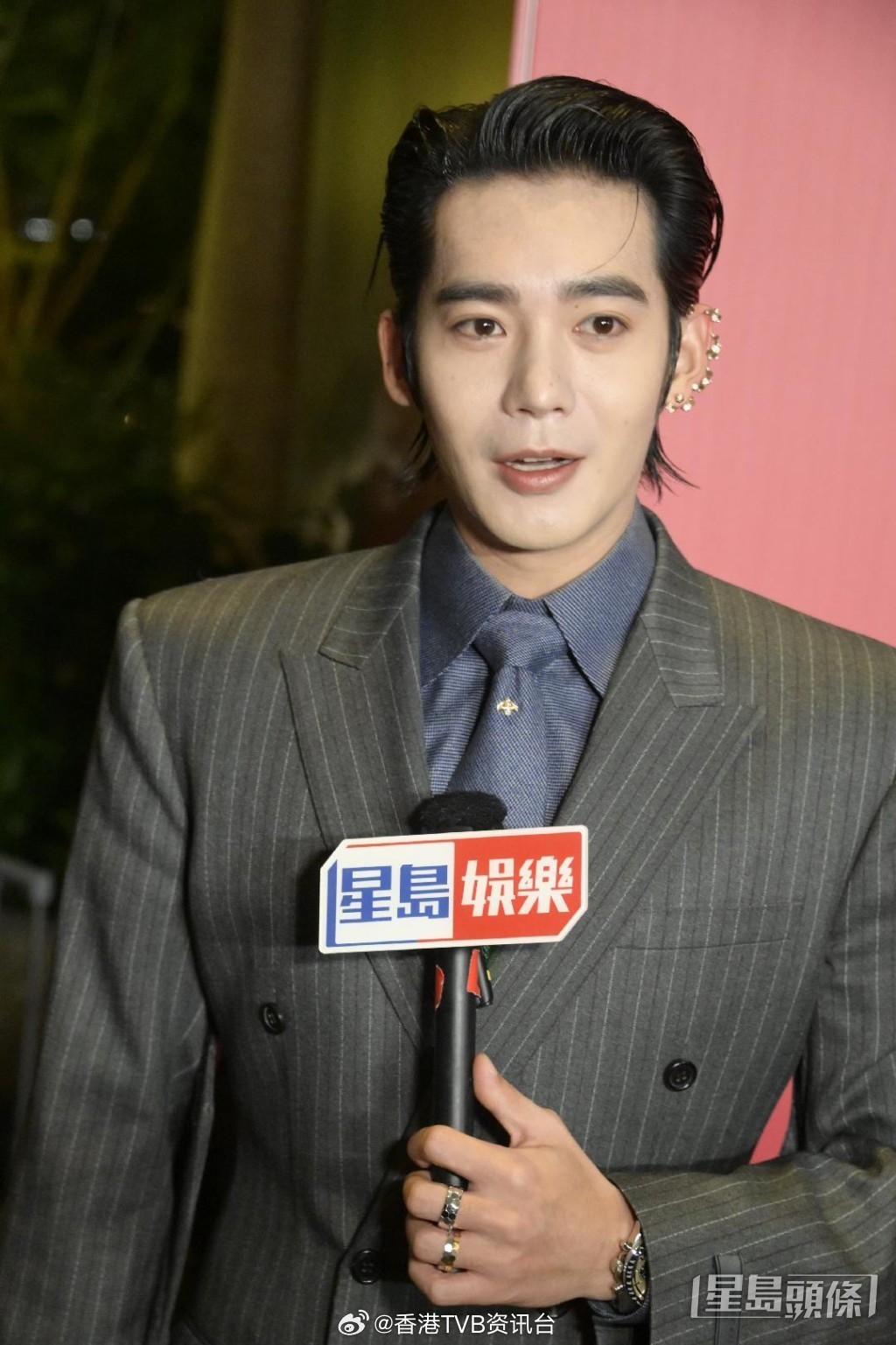 星岛：于适频频来港人气高企 自爆片场向偶像李连杰偷师 遗憾《镖人》未能交手内地男