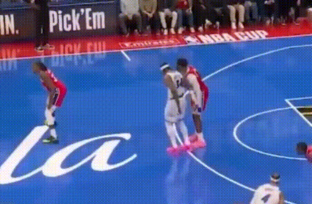 有些人的架势看似很足，但其实气势已经输了[笑哭]

76人庄神和魔术队小卡特起摩