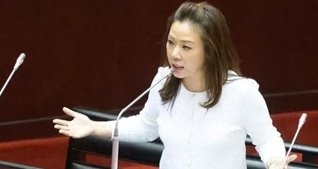 针对赖清德被迫取消窜访斯威士兰，蓝委李彦秀今表示，大陆此举让人错愕、遗憾，让春暖