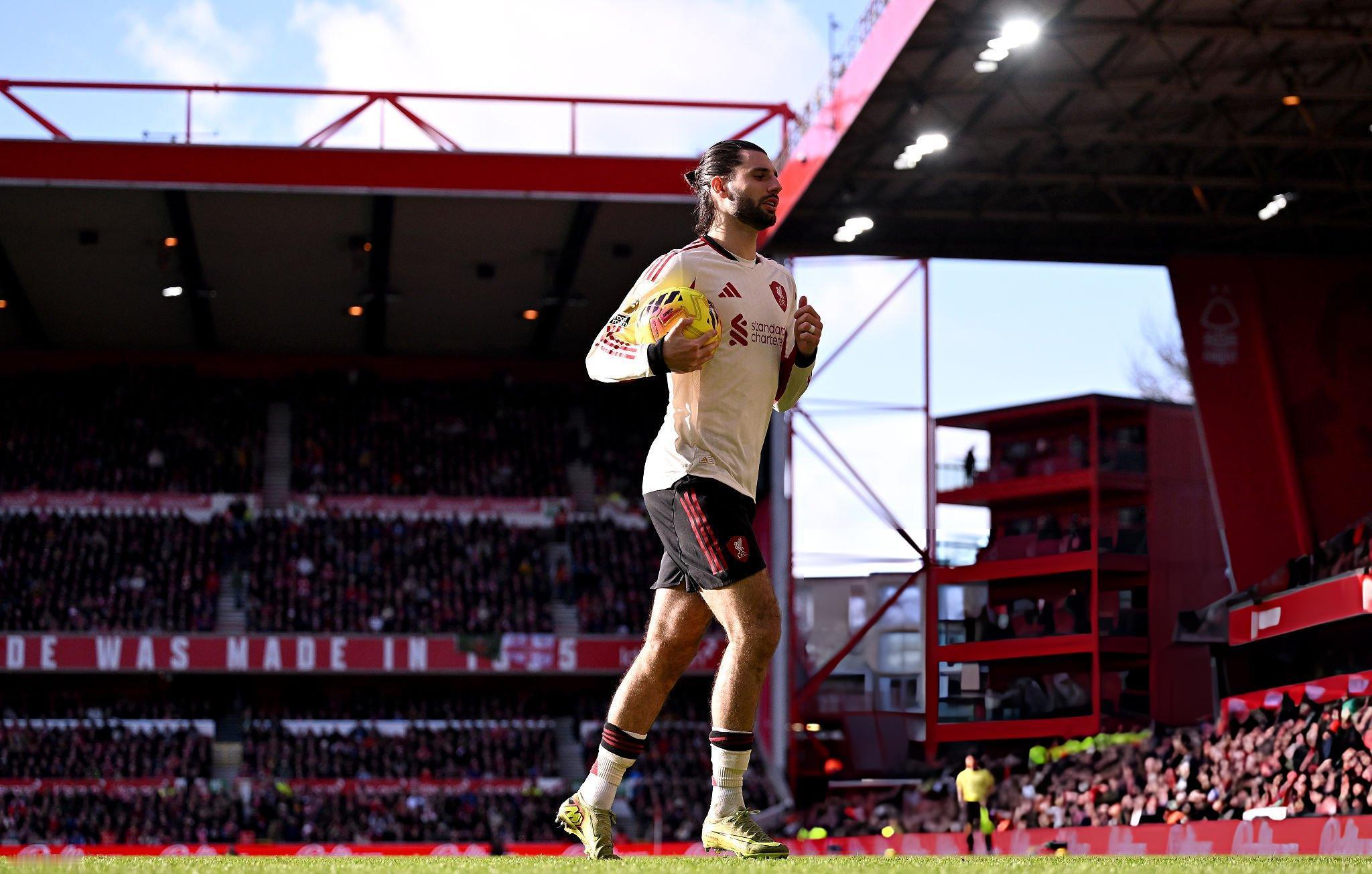 索博斯洛伊索博斯洛伊 天空因你而染上了色彩 