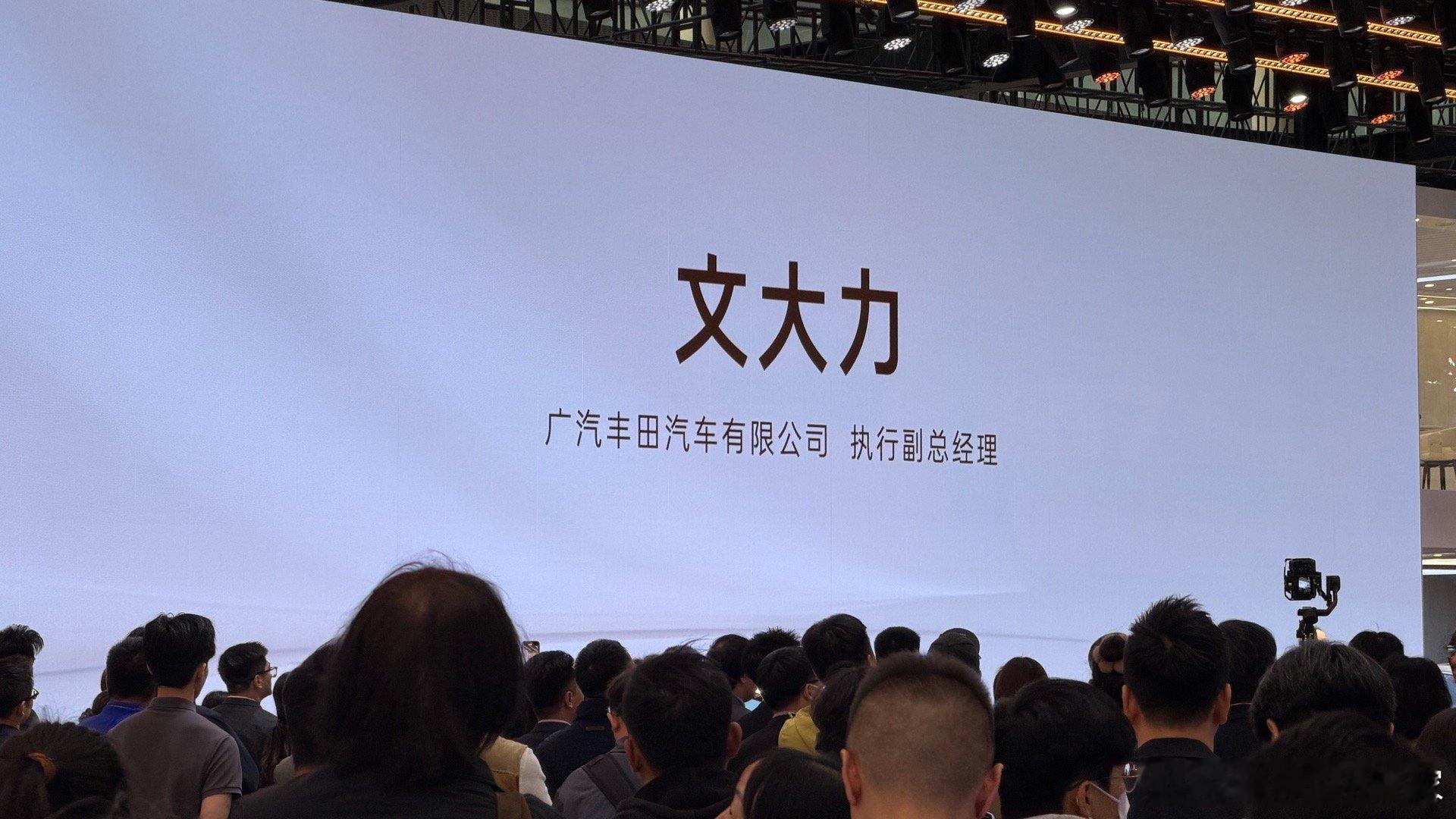 据说这台车可能会卖得不错，为什么？因为大力出奇迹！