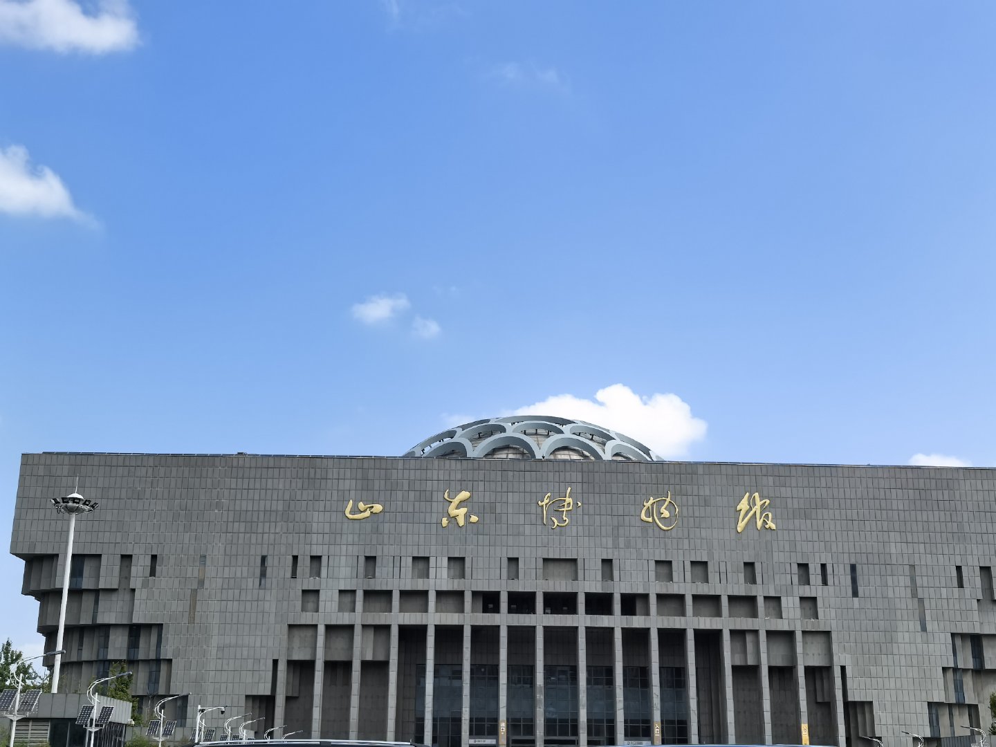 闪现山博。没有想象的那么多人