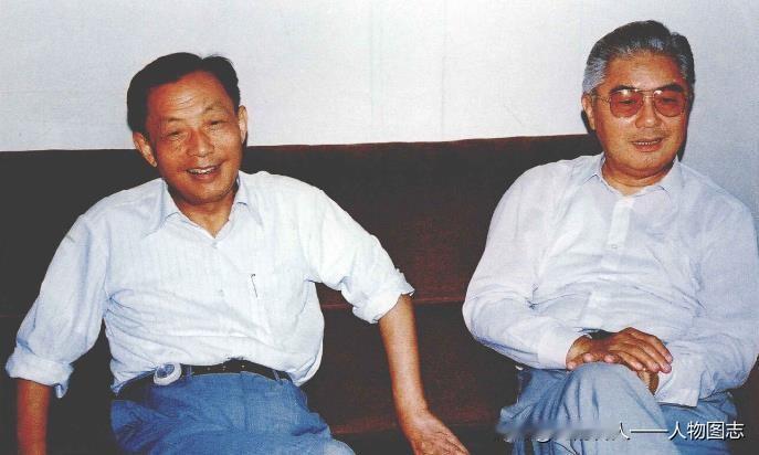 荣毅仁和张劲夫在一起