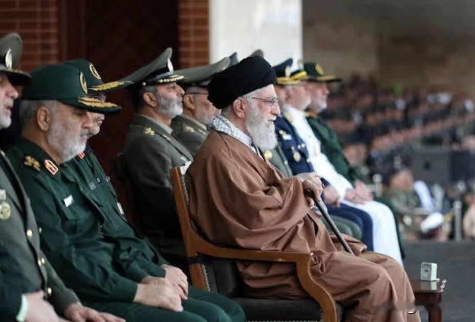 美国教授：

把这么大规模的部队从美国本土调到半个地球之外，所带来的后勤、财政和