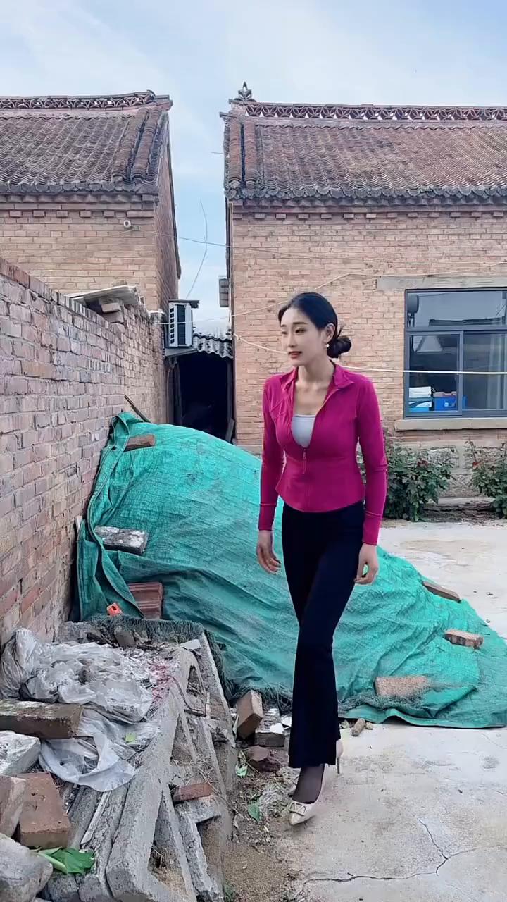 可闻这情根，为这情所困，我历尽了多少磨难。