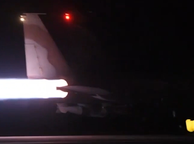 挂GBU-31的F-15I，有这个画面我们就基本可以确认以色列和美国的作战飞机确