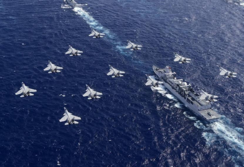 忍耐1天，解放军增兵南海，日本导弹覆盖北京，不准中国建保护区
 
9月9号这天，