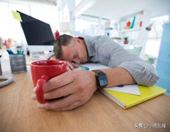 半小时午睡被推翻？医生忠告：过了60岁，午睡要尽量做到3点