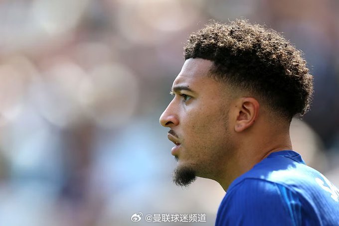 DO罗马提出以2000万镑的价格永久签下桑乔。俱乐部之间的谈判尚处于早期阶段，桑