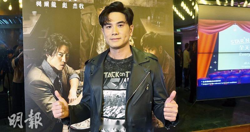 明报：伍允龙拍新戏惊险场面重创 左脚跟磨伤见骨 需两度手术伍允龙昨晚（23日）出