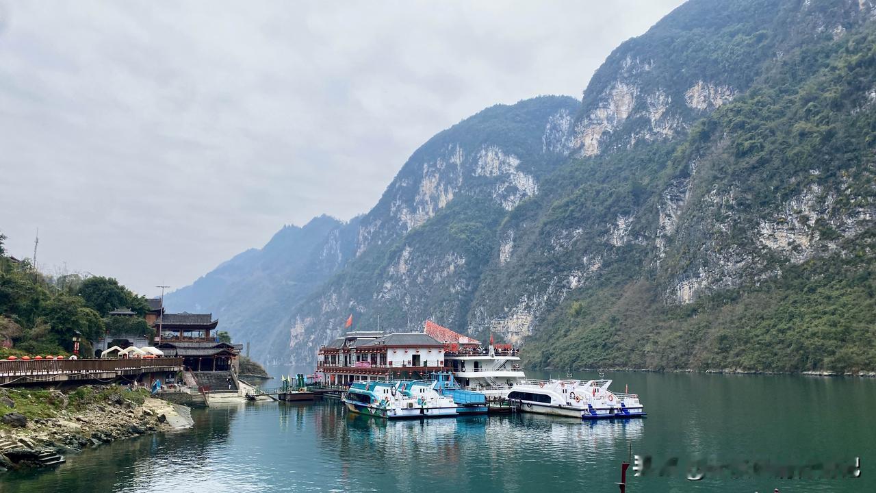 龚滩古镇是“千里乌江，百里画廊”上的重要驿站，迄今已见证1700余年历史烟云的兴