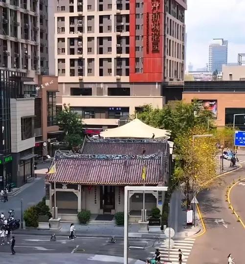 祠堂牵连着农耕文明的印记 这是一种乡愁的表现方式 小区建祠争议背后 民间情感如何