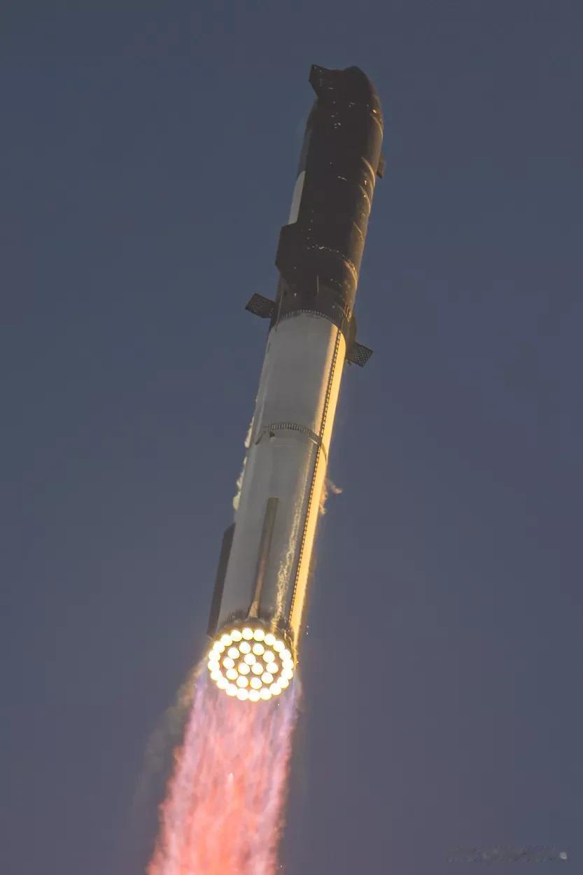 敢于失败的公司才是伟大的公司！

马斯克的SpaceX公司今天在德克萨斯州博卡奇
