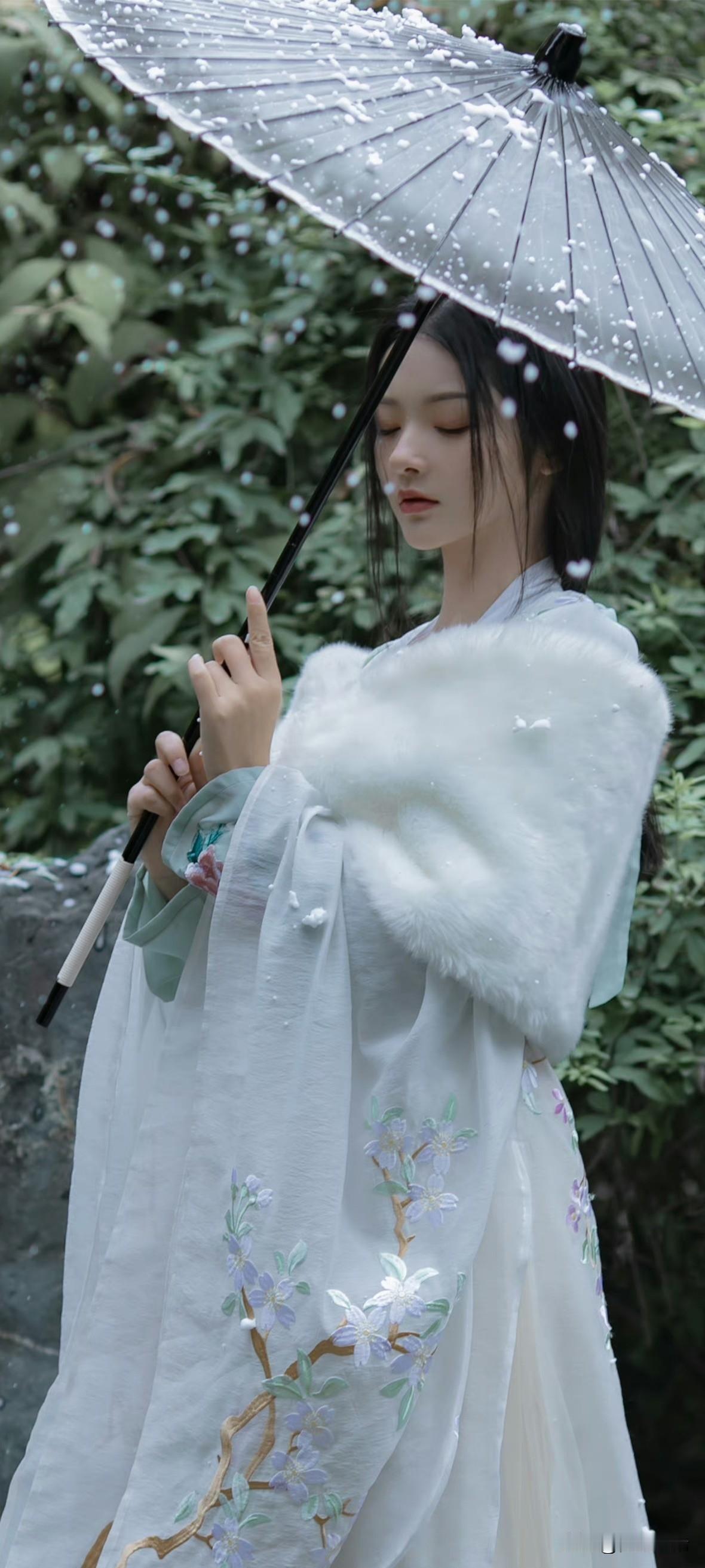 古韵之美，一抹风华🏮
📜 穿越千年，一抹古韵，犹如一幅悠然的画卷，让人陶醉其