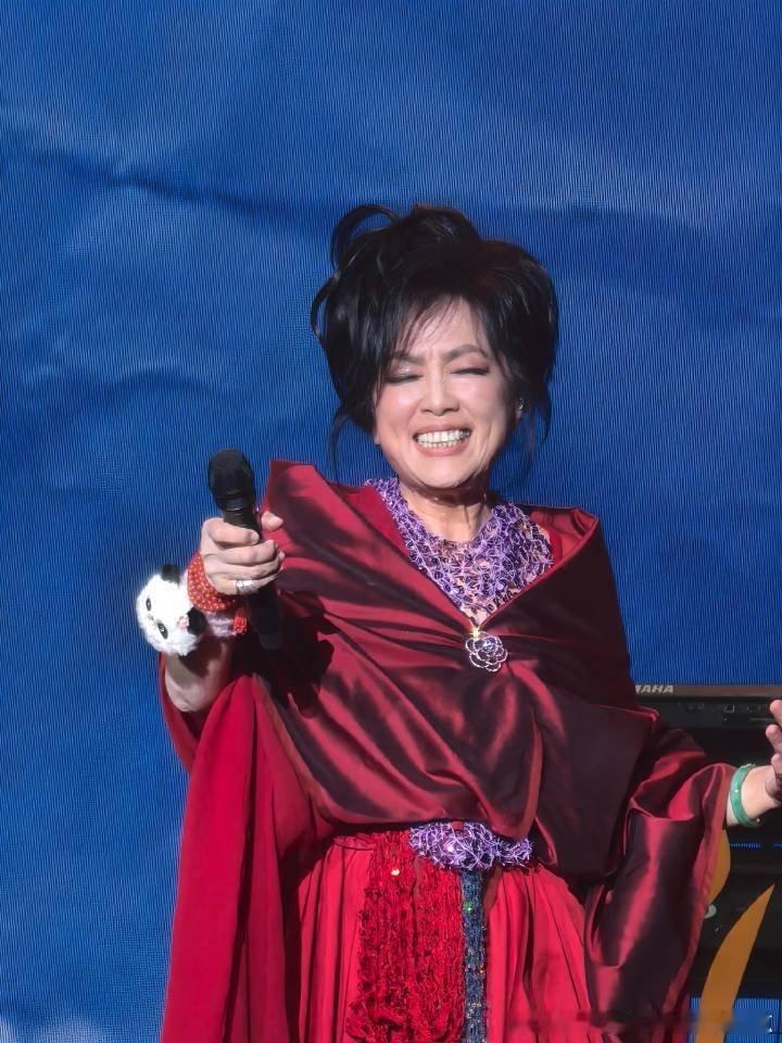 网传阿云嘎帮唱齐豫曝阿云嘎帮唱齐豫 曝歌手帮唱嘉宾 又一个全新版本流出，齐豫帮唱