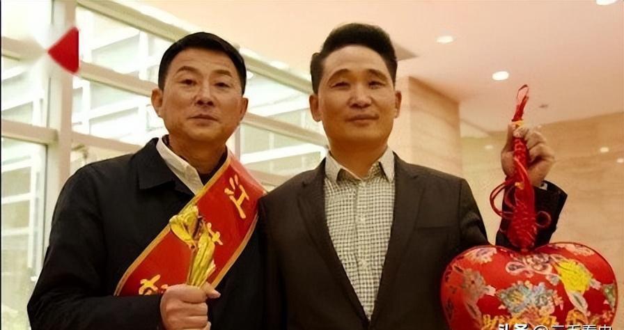 1987年，江苏一男子借给朋友1000元开理发店，没想到朋友从此人间蒸发，25年