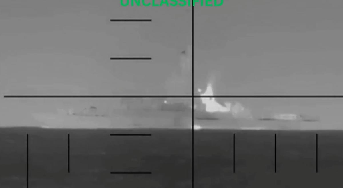 最近这段时间，这则新闻刷屏了国际舆论，很多人讨论的是美军的蛮横，或是伊朗的无奈，