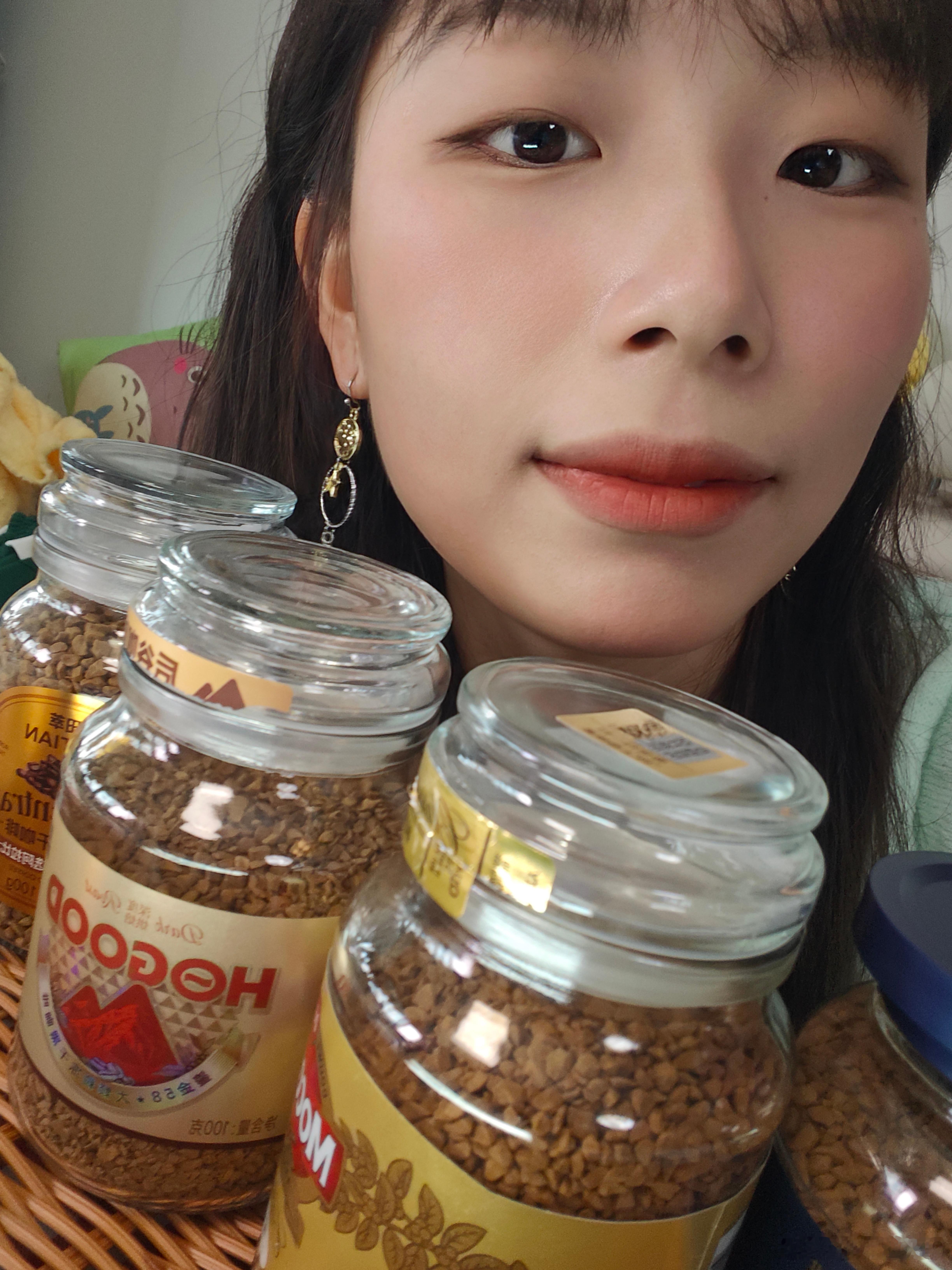 今晚谁来聊天！刚刚拍视频一口气喝了4杯拿铁我的日常plog