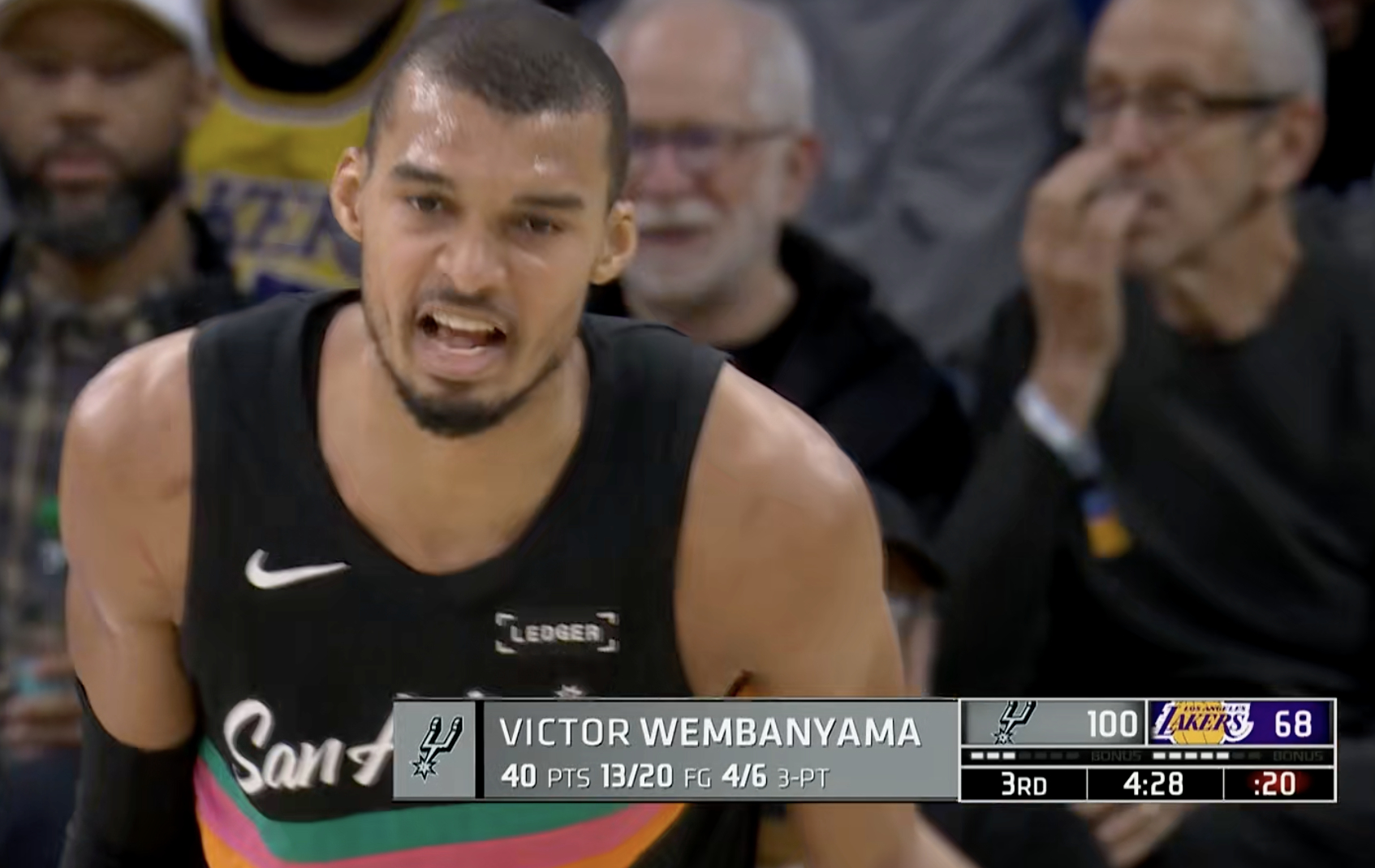 文班亚马40分了，马刺得分也上了100分。马刺vs湖人