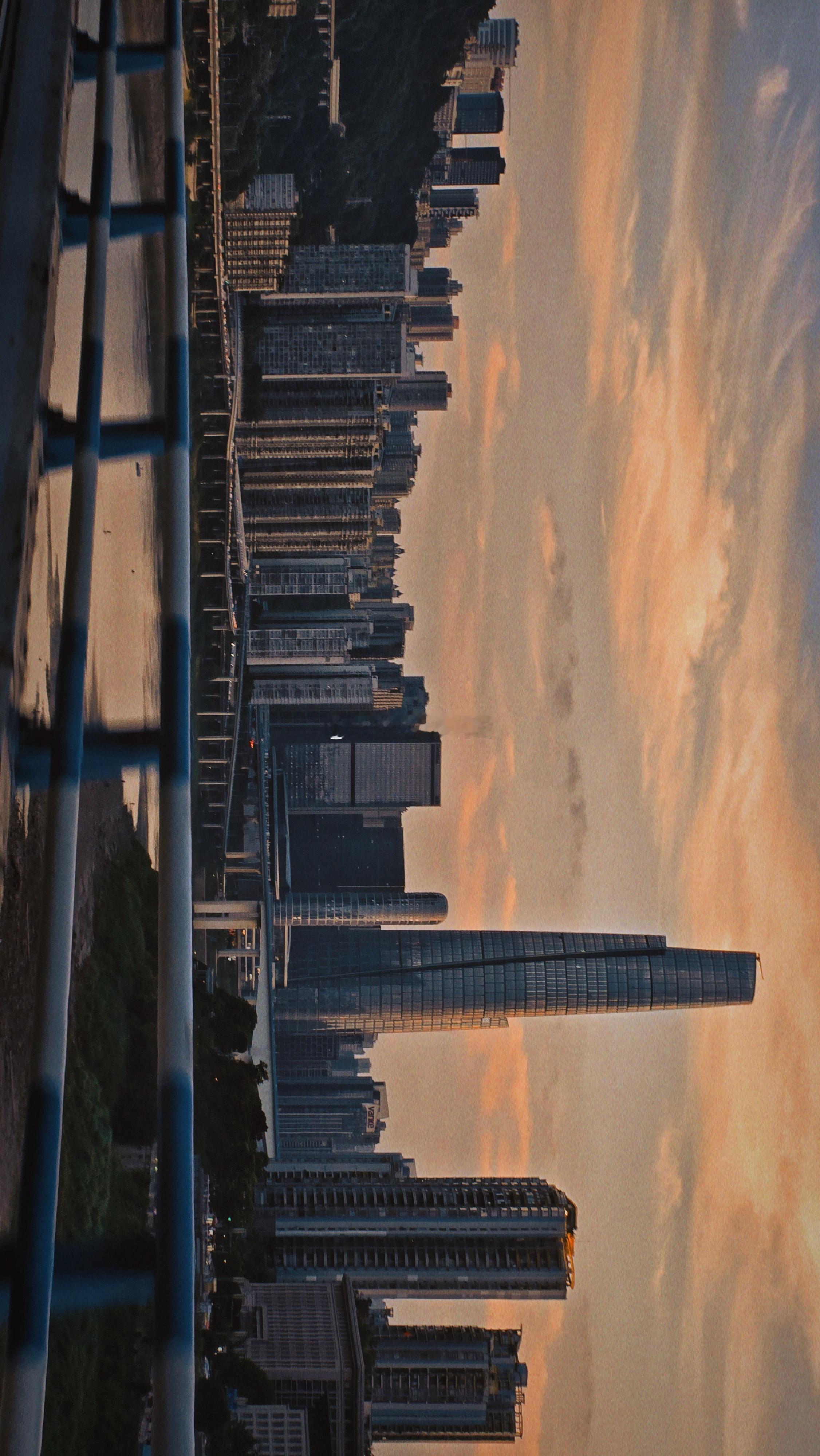 一秒入夏。 重庆