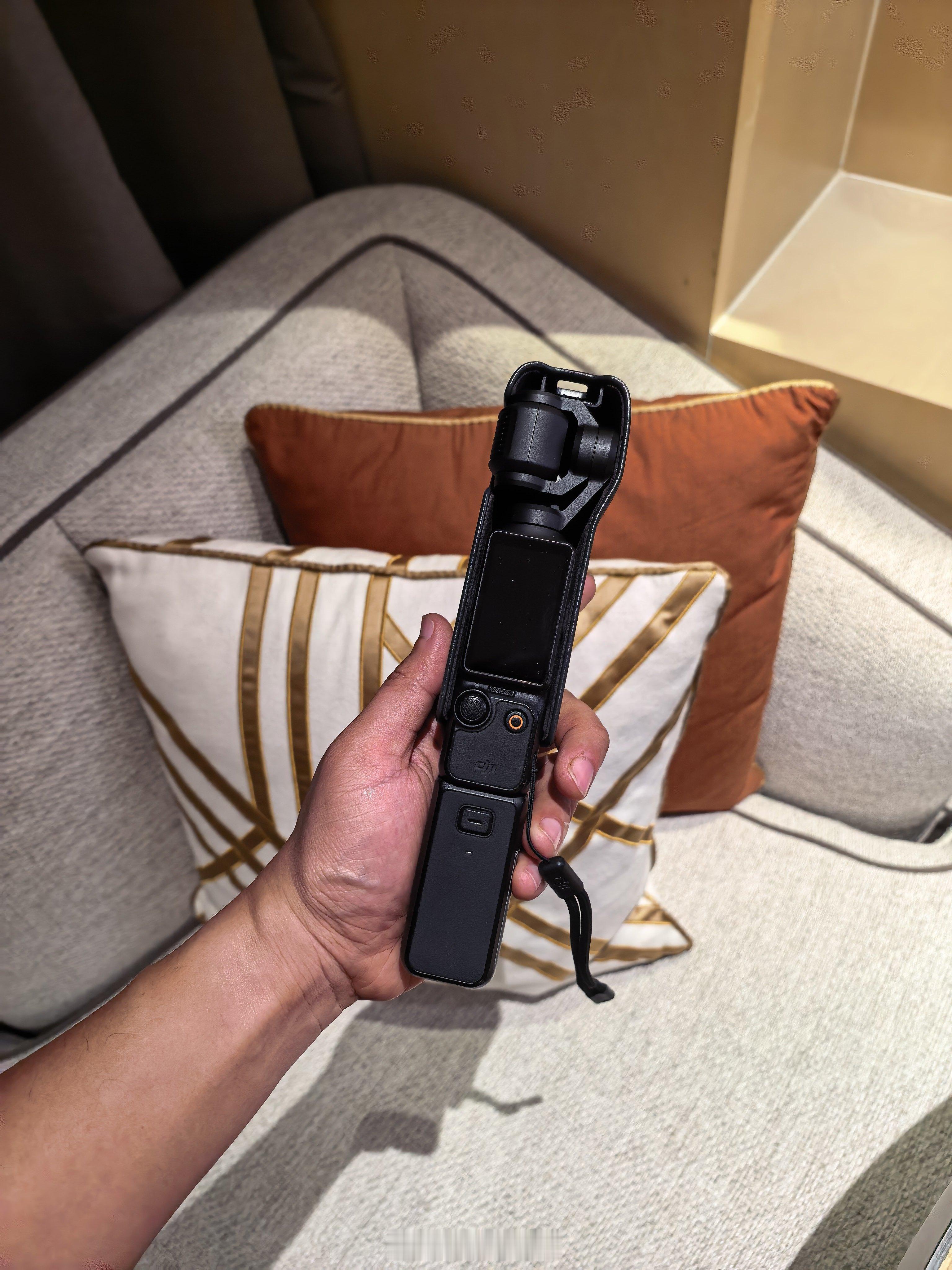 大疆Pocket4快来了我手头这个pocket3换下来，抽给大家，大家会嫌弃吗 