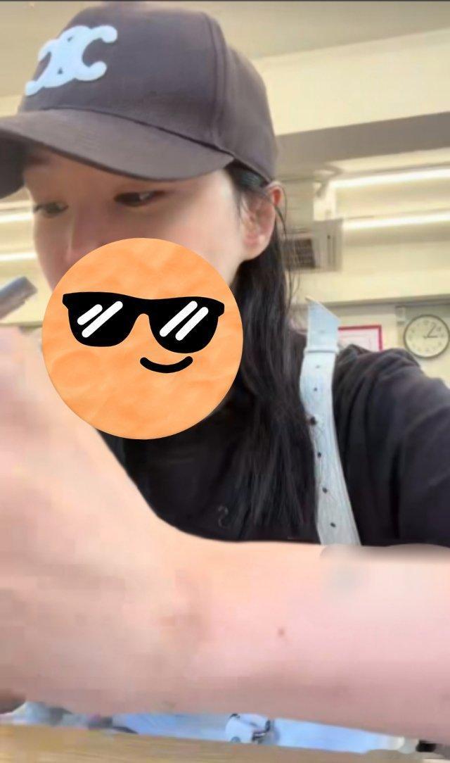 爽在小韩等待紫菜包饭的天[酷][酷] ​​​